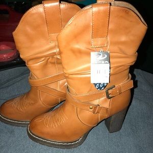 Roper Slouched Boots